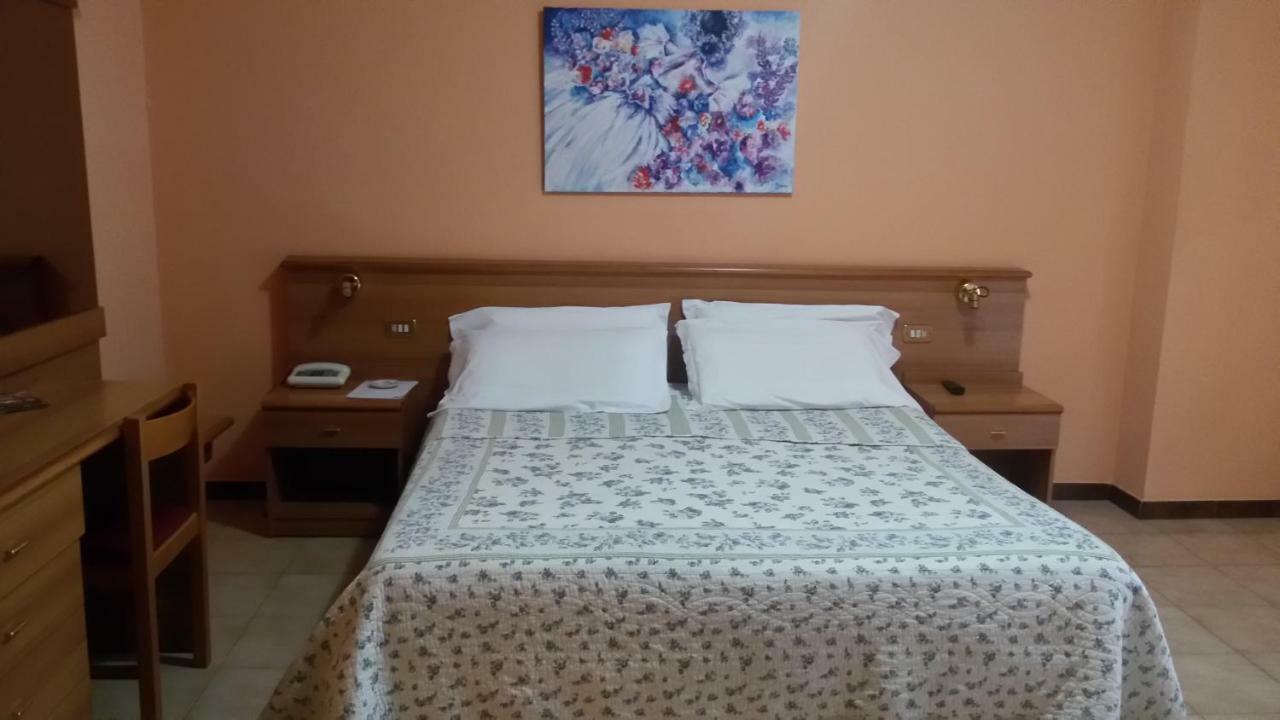 Hotel Salus Salice Terme Kültér fotó